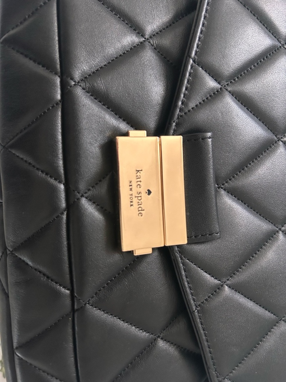 Kate Spade New York Women's Carey Smooth Leather Small Flap Quilted Shoulder Bag - Picture 7 of 9